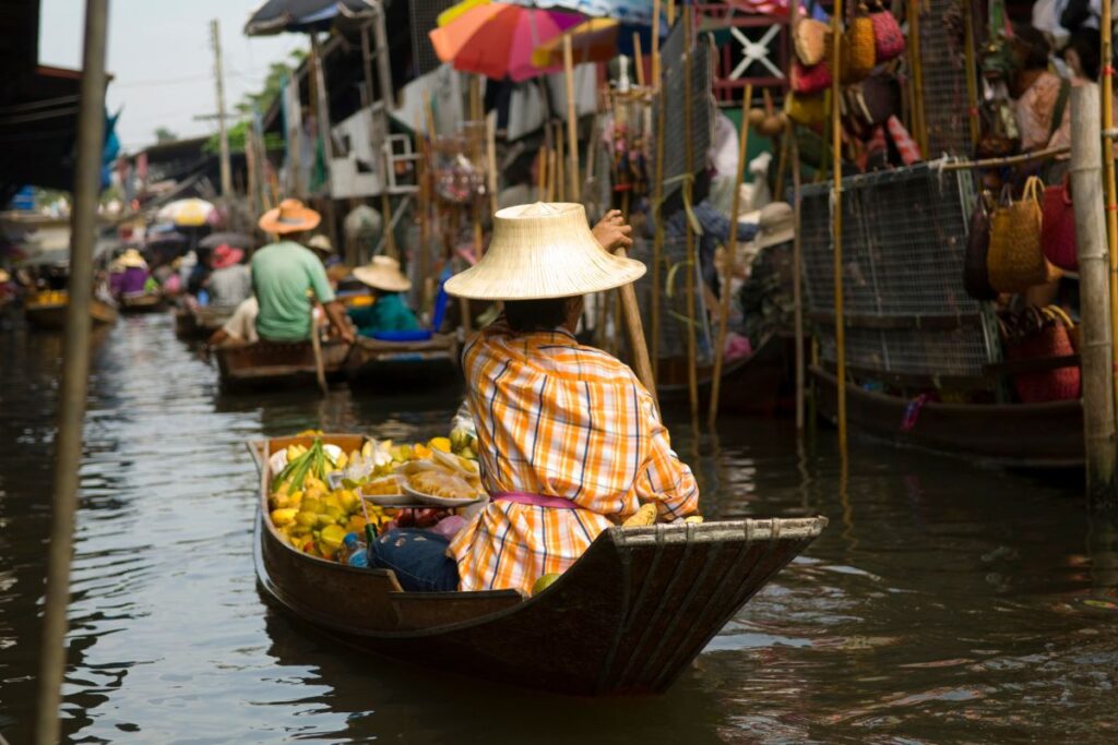 Why Filipino Digital Nomads Should Visit the Floating Village of Makoko in Lagos